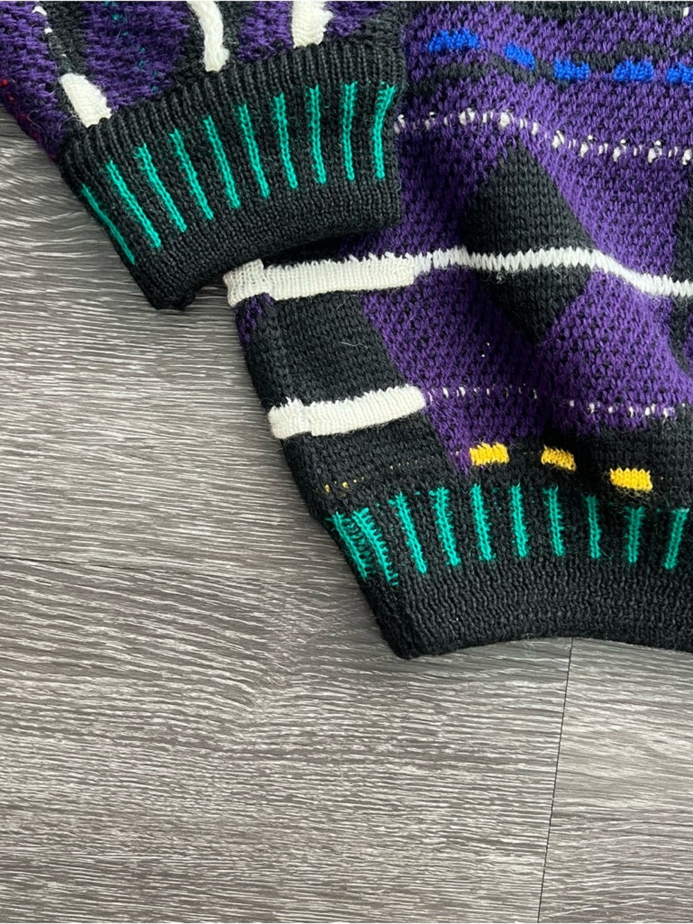 Authentic Vintage COOGI Australia 3D Knit Sweater - Purple & Black Abstract - Picture 2 of 9